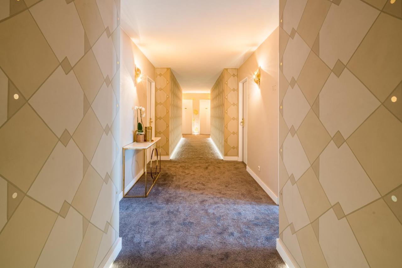 Hafenhotel Pommernyacht 웨케문데 외부 사진